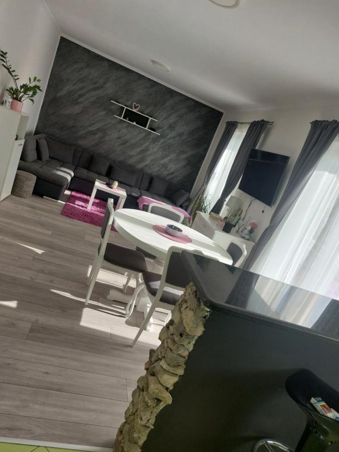 Antonic M Apartment